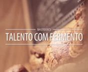 O minidocumentário mostra os bastidores e conta a história da Padarie. Conceituada padaria de Porto Alegre onde estilo e aconchego estão presentes em um local moderno, que tem o cheirinho de seus pães, como o pão de painço, um dos atrativos no dia-a-dia do estabelecimento.nnBastiDocs: Série de minidocumentários que contam as histórias e mostram os bastidores de processos criativos de pessoas e empresas.nnwww.recstory.com.brnwww.facebook.com/recstorynwww.padarie.com.brnwww.facebook.com/p