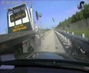Shocking Dash cam: Tow truck smashes into Florida Highway Patrol car