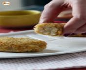 Recipe Starter&#60;br/&#62;&#60;br/&#62;Ham croquetas tapas are a classic of Spanish cuisine that we all love! But sometimes it happens that they are a little greasy from the frying, and for that we have the solution: Air Fryer cooking! With this cooking method you can get delicious croquetas with very little oil. The preparation is exactly the same as for traditional croquetas and the result will be the same: croquetas soft on the inside and crispy on the outside! &#60;br/&#62;Follow the recipe step by step below ↓↓&#60;br/&#62;&#60;br/&#62;Ingredients: &#60;br/&#62; - 3 oz Serrano ham &#60;br/&#62; - 3 oz butter &#60;br/&#62; - 3 oz flour &#60;br/&#62; - 2 cups milk &#60;br/&#62; - 1 egg &#60;br/&#62; - bread crumbs &#60;br/&#62; - Salt &#60;br/&#62; - Nutmeg &#60;br/&#62; - Pepper &#60;br/&#62; &#60;br/&#62;&#60;br/&#62;See recipe on site: https://en.petitchef.com/recipes/starter/air-fryer-spanish-croquetas-little-oil-but-still-just-as-crispy-fid-1581468 &#60;br/&#62;&#60;br/&#62;