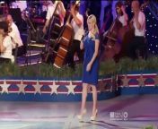 Classical-Crossover artist Jackie Evancho and the Cast of the 25th National Memorial Day .