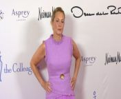 https://www.maximotv.com &#60;br/&#62;B-roll footage: Actress and comedian Ali Wentworth on the red carpet at the 35th Annual Colleagues Spring Luncheon and Oscar de la Renta Fashion Show at the Beverly Wilshire Hotel in Beverly Hills, California, USA, on Thursday, April 25, 2024. This video is only available for editorial use in all media and worldwide. To ensure compliance and proper licensing of this video, please contact us. ©MaximoTV&#60;br/&#62;