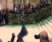 When it comes to making a dramatic, memorable fashion statement, few do it like Zendaya. So it should come as no surprise that when it came to fashion&#39;s biggest night, the annual Met Gala, Zendaya served up a truly stunning look—a dark, romantic custom Maison Margiela gown.