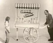 Late 1950s Lifesavers fruit cart and Lifesavers cart TV commercial