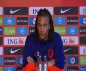 Netherland&#39;s manager Roland Koeman and player Nathan Ake preview against Scotland friendly [Dutch]&#60;br/&#62;&#60;br/&#62;Johan Cruijff Arena, Amsterdam, NL