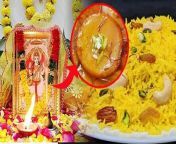 बसंत पंचमी का पर्व बहुत ही धूम-धाम से मनाया जाता है. इस दिन सरस्वती मां की आराधना की जाती है और उनको उनका प्रिय भोग लगाया जाता है. आइये जानें बसंत पंचमीपर मां सरस्वती को किस चीज का भोग लगाते हैं &#60;br/&#62; &#60;br/&#62;The festival of Basant Panchami is celebrated with great pomp and show. On this day, Goddess Saraswati is worshiped and her favorite food is offered to her. Let us know what is offered to Mother Saraswati on Basant Panchami. &#60;br/&#62; &#60;br/&#62;#BasamtPanchami2024#BasamtPanchamiBhog #BasamtPanchamiPrasad #BasamtPanchaminews&#60;br/&#62;~HT.178~PR.114~ED.120~