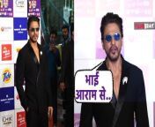 Shah Rukh Khan arrives at the Red Carpet of Zee Cine Awards 2024, Video goes Viral. Watch Video to know more &#60;br/&#62; &#60;br/&#62;#ShahRukhKhan #SRK #ZeeCineAwards2024 &#60;br/&#62;&#60;br/&#62;~HT.97~PR.132~