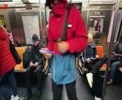 New York governor Kathy Hochul announced the deployment of additional troops and police to New York’s subway stations. Veuer’s Matt Hoffman reports.