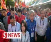 It’s now time for Umno and Barisan Nasional to repay Pakatan Harapan for the latter’s assistance in previous by-elections since the unity government was formed, says Barisan chairman Datuk Seri Dr Ahmad Zahid Hamidi.&#60;br/&#62;&#60;br/&#62;The Deputy Prime Minister said that the DAP, PKR and Amanah leadership gave their support to Barisan Nasional in previous by-elections, such as those for the Pelangai state seat and Kemaman parliamentary seat.&#60;br/&#62;&#60;br/&#62;He told reporters outside the nomination centre for the Kuala Kubu Baharu by-election on Saturday (April 27).&#60;br/&#62;&#60;br/&#62;Read more at https://shorturl.at/FIMY3&#60;br/&#62;&#60;br/&#62;WATCH MORE: https://thestartv.com/c/news&#60;br/&#62;SUBSCRIBE: https://cutt.ly/TheStar&#60;br/&#62;LIKE: https://fb.com/TheStarOnline
