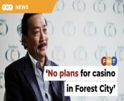 The company asks Bloomberg to remove ‘any misleading content’ in the article which mentioned its founder, Vincent Tan.&#60;br/&#62;&#60;br/&#62;&#60;br/&#62;Read More: https://www.freemalaysiatoday.com/category/nation/2024/04/26/now-berjaya-says-no-plans-for-casino-in-forest-city/ &#60;br/&#62;&#60;br/&#62;Laporan Lanjut: https://www.freemalaysiatoday.com/category/bahasa/tempatan/2024/04/26/berjaya-nafi-laporan-bincang-buka-kasino-di-forest-city/&#60;br/&#62;&#60;br/&#62;&#60;br/&#62;Free Malaysia Today is an independent, bi-lingual news portal with a focus on Malaysian current affairs.&#60;br/&#62;&#60;br/&#62;Subscribe to our channel - http://bit.ly/2Qo08ry&#60;br/&#62;------------------------------------------------------------------------------------------------------------------------------------------------------&#60;br/&#62;Check us out at https://www.freemalaysiatoday.com&#60;br/&#62;Follow FMT on Facebook: https://bit.ly/49JJoo5&#60;br/&#62;Follow FMT on Dailymotion: https://bit.ly/2WGITHM&#60;br/&#62;Follow FMT on X: https://bit.ly/48zARSW &#60;br/&#62;Follow FMT on Instagram: https://bit.ly/48Cq76h&#60;br/&#62;Follow FMT on TikTok : https://bit.ly/3uKuQFp&#60;br/&#62;Follow FMT Berita on TikTok: https://bit.ly/48vpnQG &#60;br/&#62;Follow FMT Telegram - https://bit.ly/42VyzMX&#60;br/&#62;Follow FMT LinkedIn - https://bit.ly/42YytEb&#60;br/&#62;Follow FMT Lifestyle on Instagram: https://bit.ly/42WrsUj&#60;br/&#62;Follow FMT on WhatsApp: https://bit.ly/49GMbxW &#60;br/&#62;------------------------------------------------------------------------------------------------------------------------------------------------------&#60;br/&#62;Download FMT News App:&#60;br/&#62;Google Play – http://bit.ly/2YSuV46&#60;br/&#62;App Store – https://apple.co/2HNH7gZ&#60;br/&#62;Huawei AppGallery - https://bit.ly/2D2OpNP&#60;br/&#62;&#60;br/&#62;#FMTNews #BerjayaCorporationBhd #Casino #ForestCity