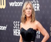 Jennifer Aniston looks set to produce a re-imagining of 1980 movie &#39;9 to 5&#39;, which starredJane Fonda, Lily Tomlin, and Dolly Parton.