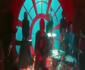 Twenty One Pilots - Saturday (Official Video) del álbum Scaled And Icy, disponible ahora en Fueled By Ramen.